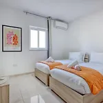 Stylish 2br With Balcony Sunsets & Sea Views By 360 Estates