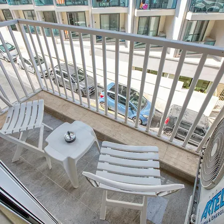 Daire Stylish 2br With Balcony Sunsets & Sea Views By 360 Estates