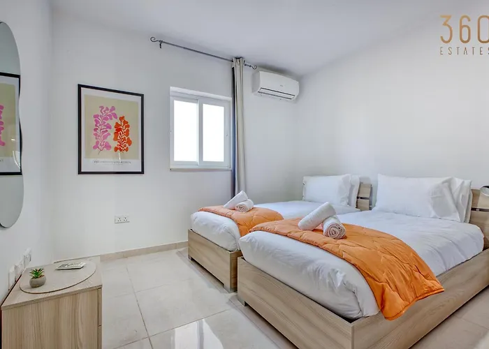 Stylish 2br With Balcony Sunsets & Sea Views By 360 Estates