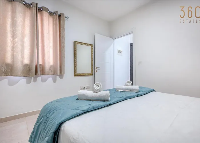 Apartman Stylish 2br With Balcony Sunsets & Sea Views By 360 Estates *