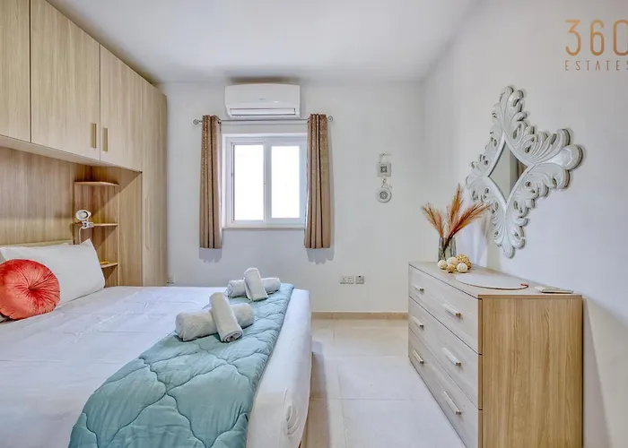 Apartman Stylish 2br With Balcony Sunsets & Sea Views By 360 Estates