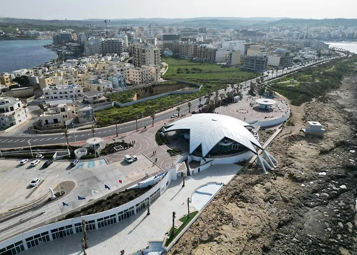 Apartman Stylish 2br With Balcony Sunsets & Sea Views By 360 Estates